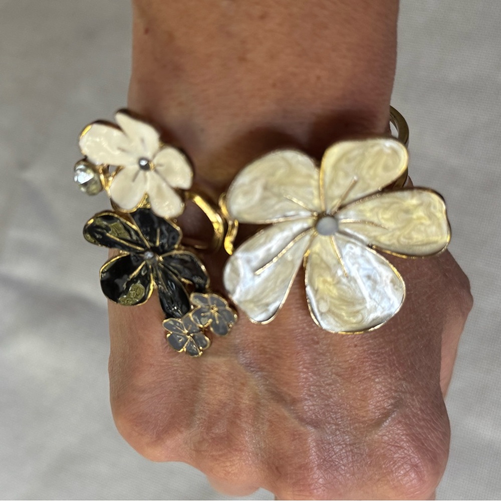 Floral Gold, White and Black Bracelet